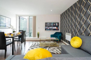Birmingham City Centre 2Bed - with Balcony & Parking